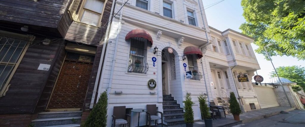Solomons Mansion Hotel — фото 1