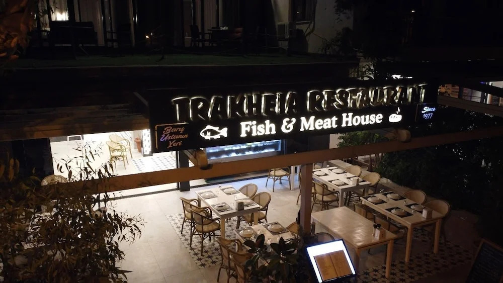 Бозбурун: Trakheıa restaurant& butik otel