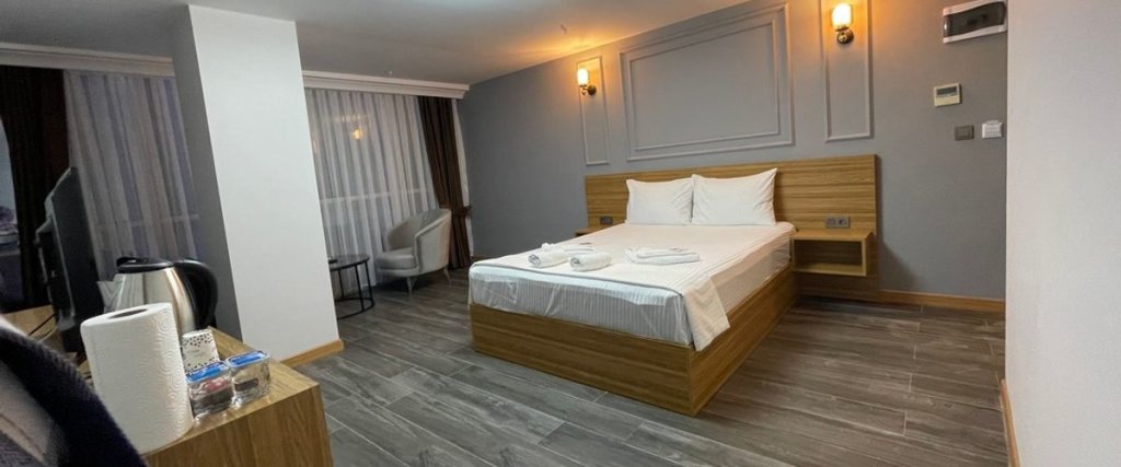 Стамбул: Waves Hotel