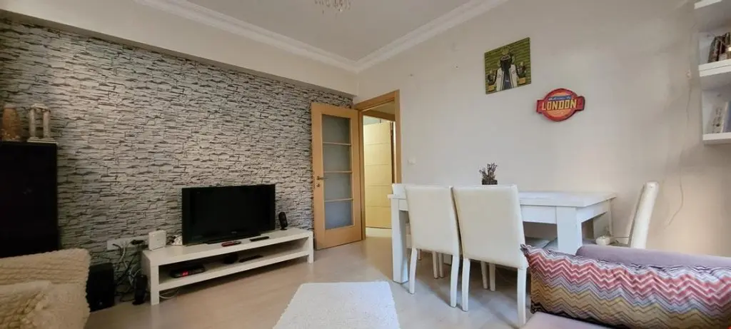 Стамбул: An Easy Transport and Quiet Apartment in Istanbul