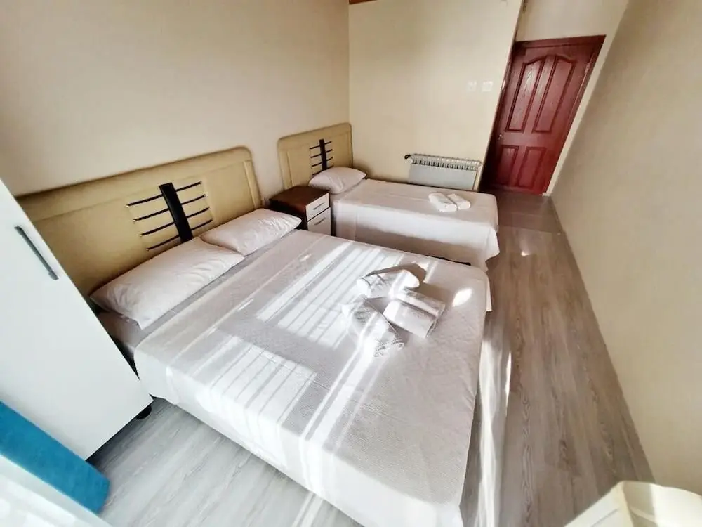 Бурхание: Blue Topas Otel