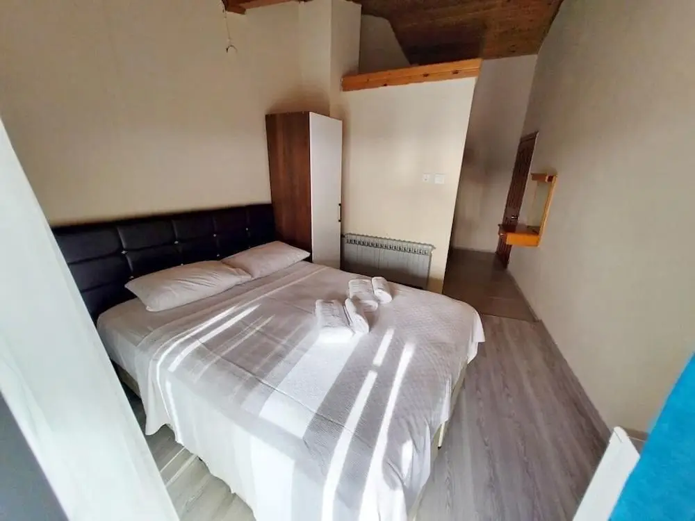 Бурхание: Blue Topas Otel