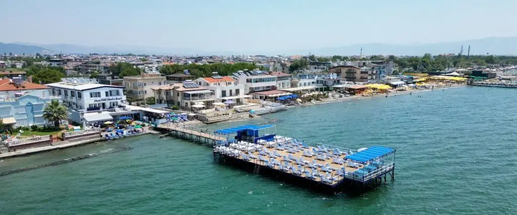 Эдремит: Akcay Pier