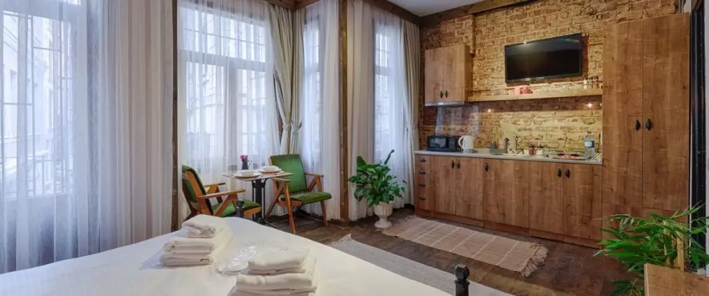 Стамбул: Azad Homes Tomtom
