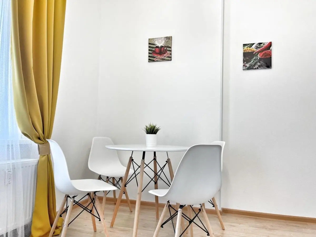 Санкт-Петербург: White flat Plesetskaya 8-960-283-33-23