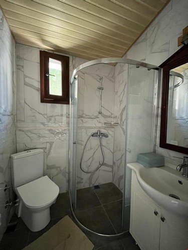Тургутрейс: Flas Evleri