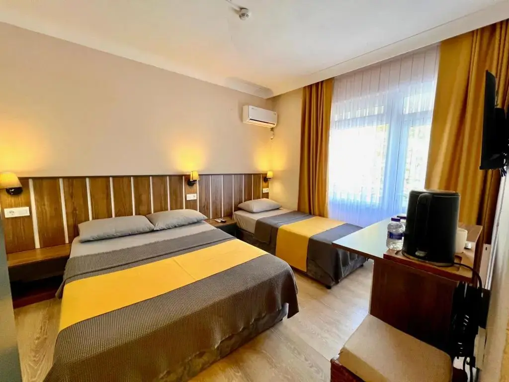 Эдремит: Cord Otel