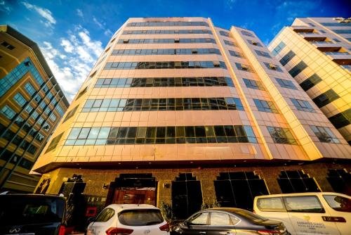Шарджа: Deluxe Suite At The Doorstep Of Sharjah Mall