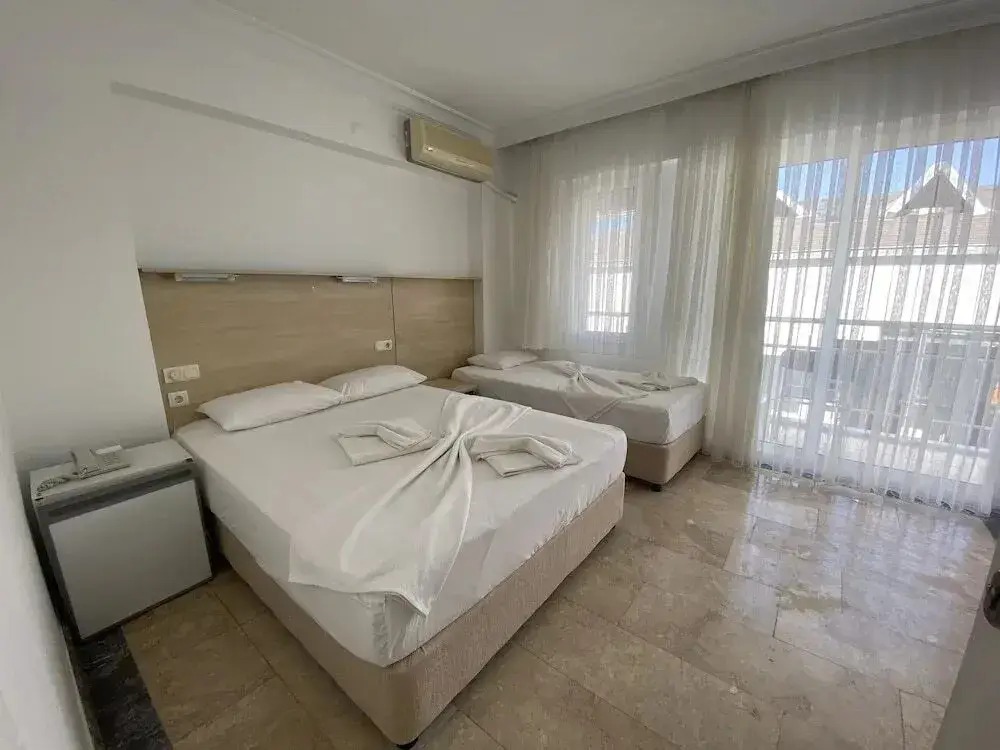Айвалык: Nergiz Hotel