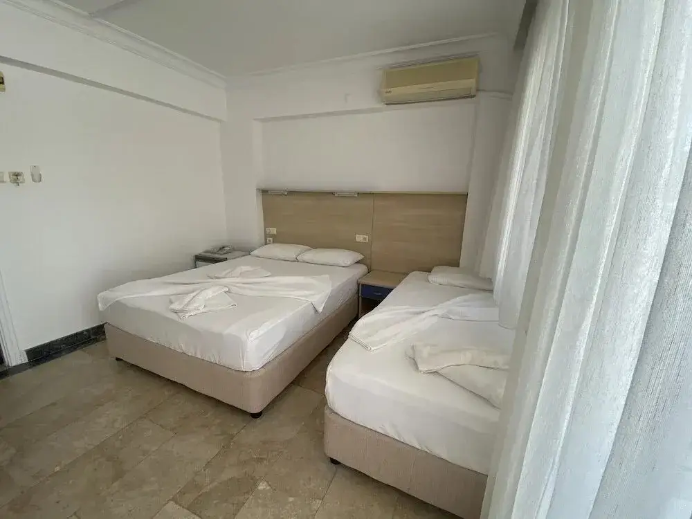 Айвалык: Nergiz Hotel