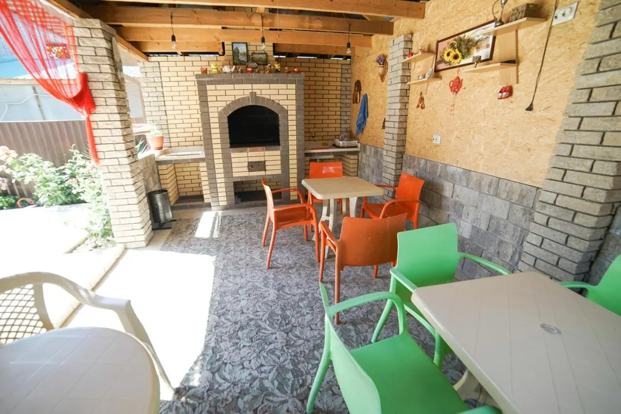 Витязево: More Solntsa Guest House