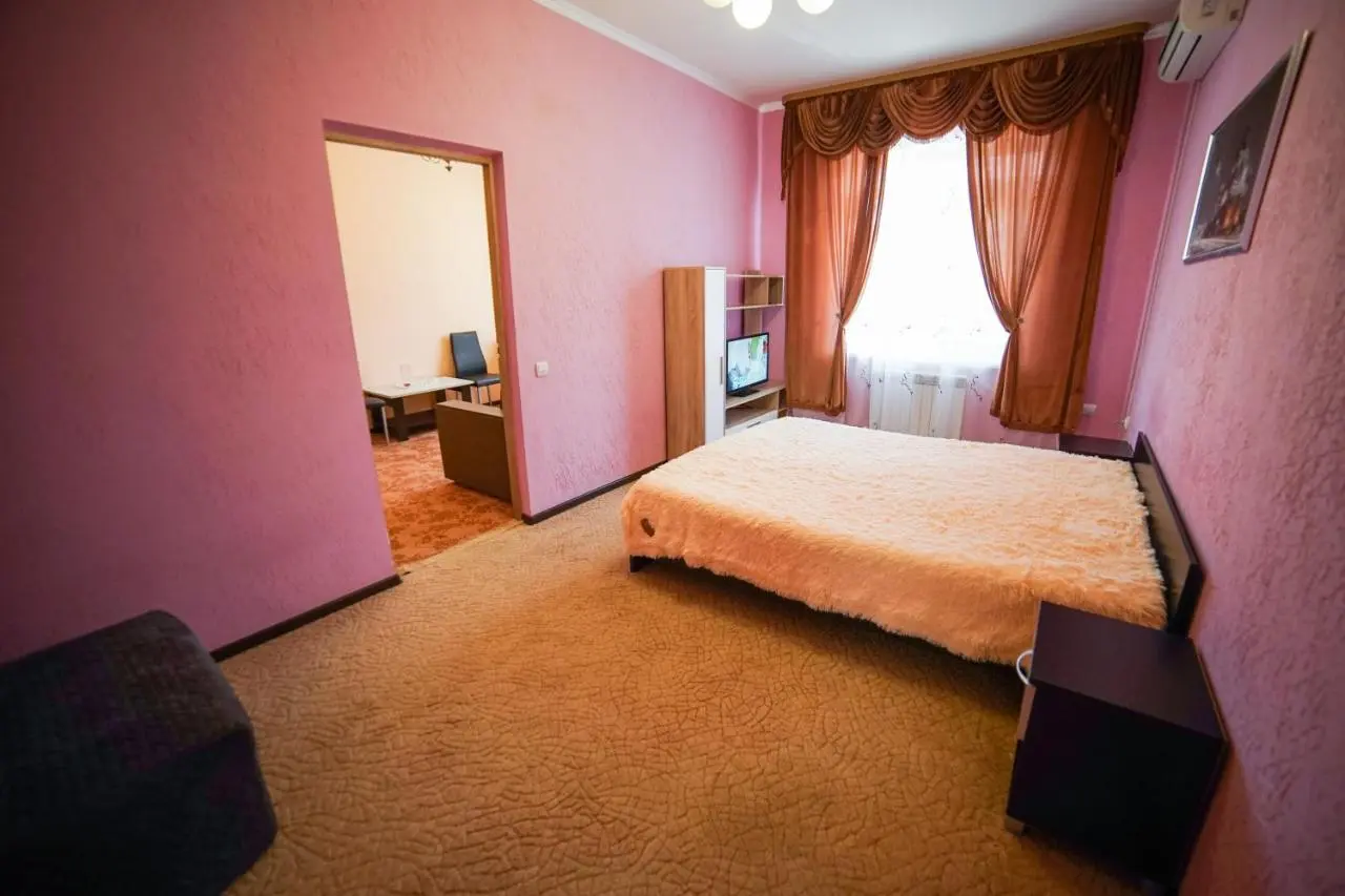 Витязево: More Solntsa Guest House