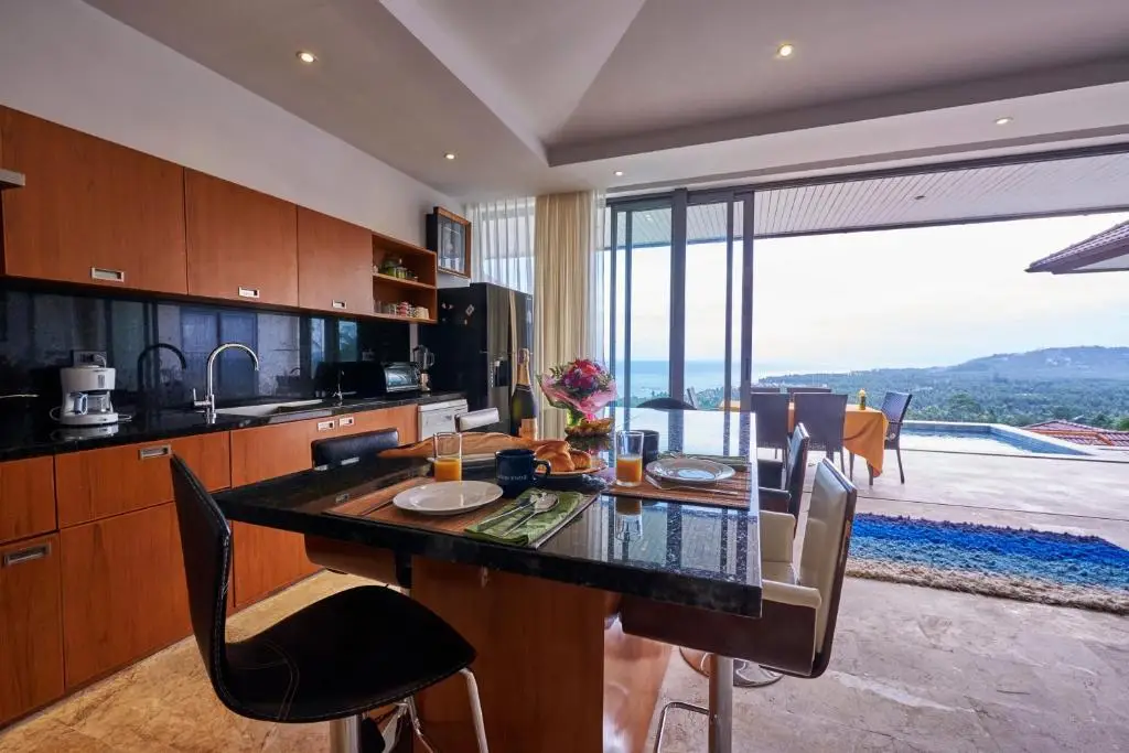 Самуи: 5 Bedroom Seaview Villa Lamai