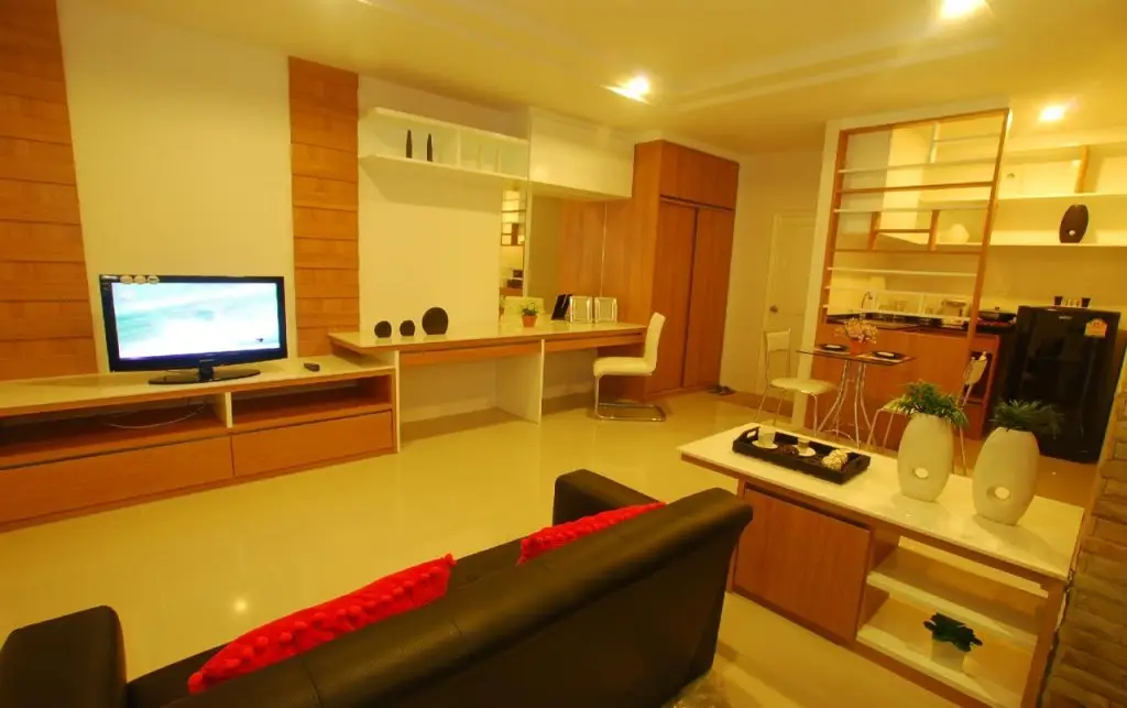 Нонтхабури: Riski Residence Ngamwongwan Soi 8