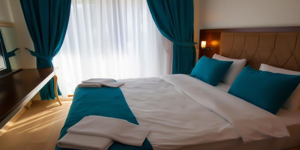 Явузкой: Black Forest Hotel & Spa