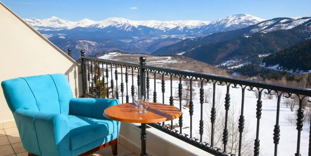 Явузкой: Black Forest Hotel & Spa