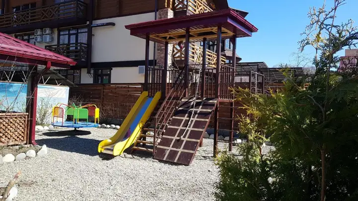 Каменномостский: Guesthouse Zhili-Byli