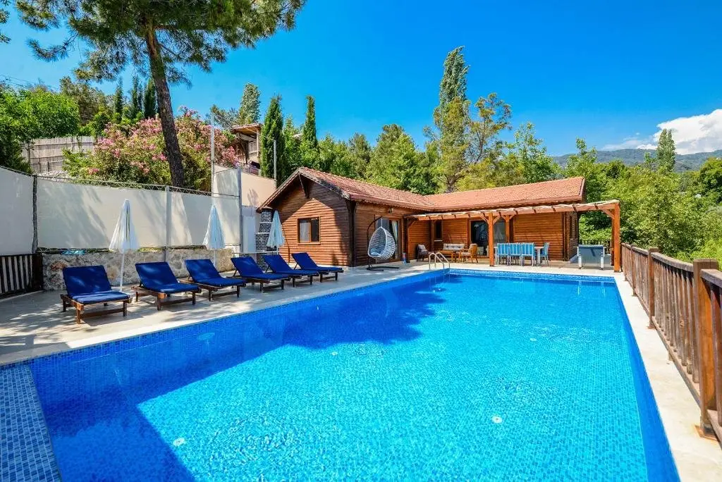 Исламлар: Villa Woodhouse