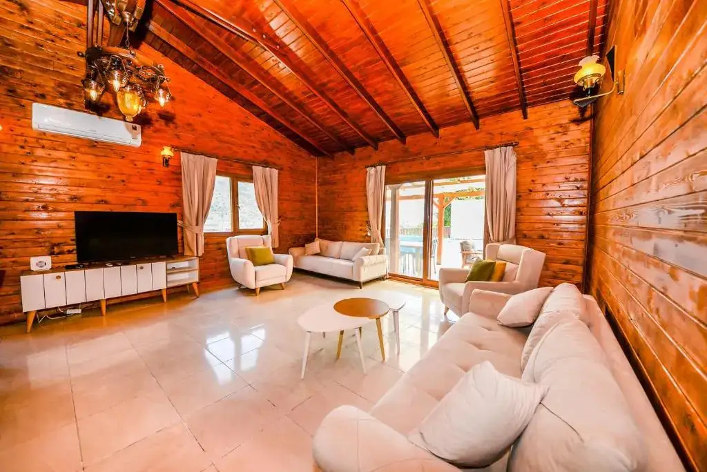 Исламлар: Villa Woodhouse