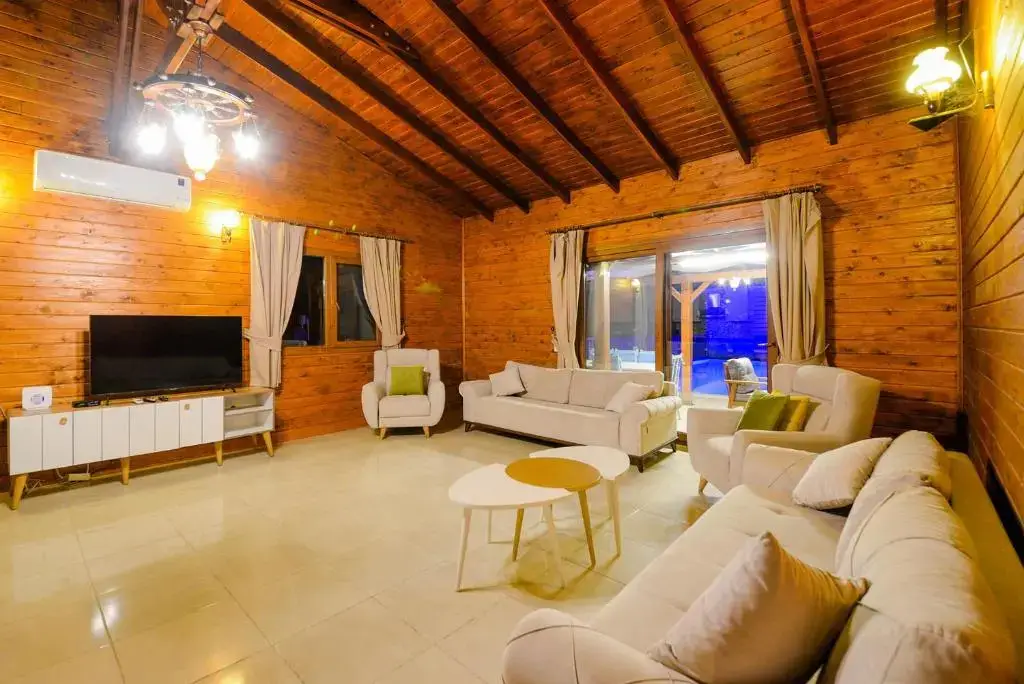 Исламлар: Villa Woodhouse