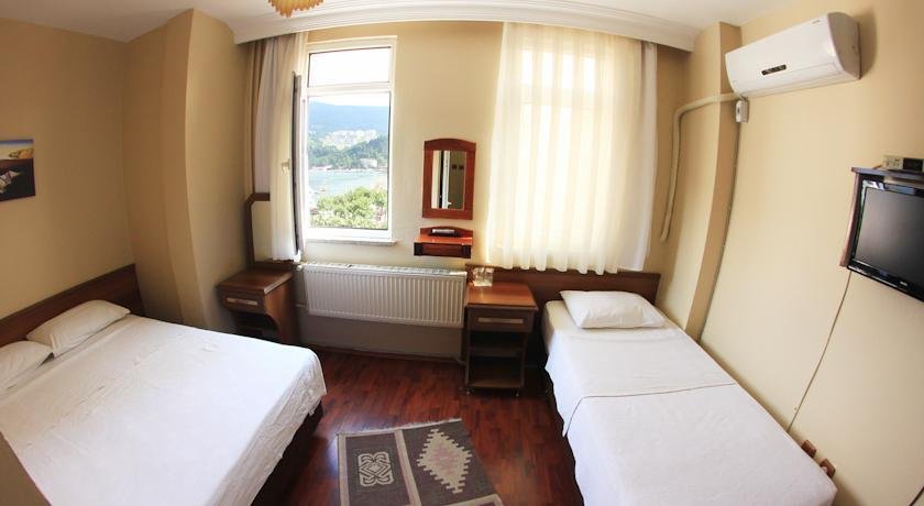 Бартын: Timur Hotel