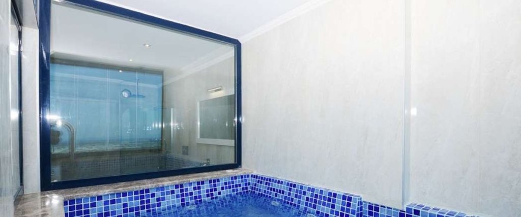 Исламлар: Villa Kaan