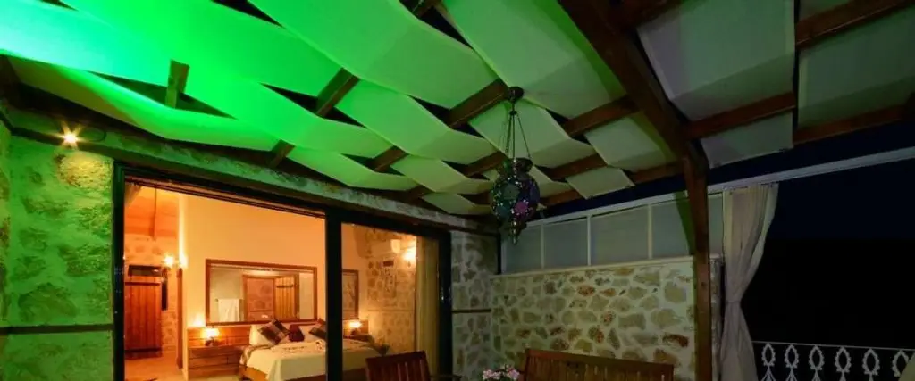 Исламлар: Villa Karen