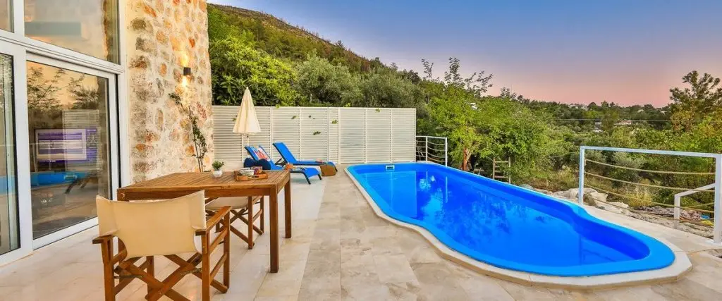 Исламлар: Villa Tas Ev