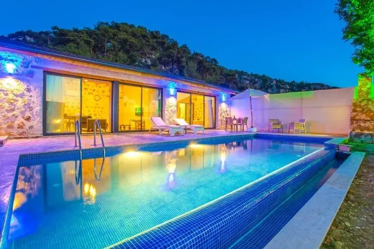 Исламлар: Villa Merlin 3