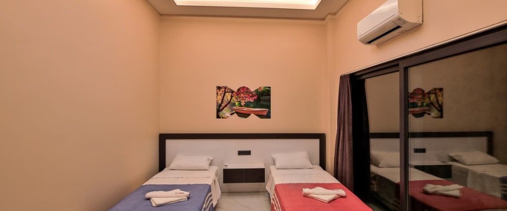 Исламлар: Villa Kalist 3