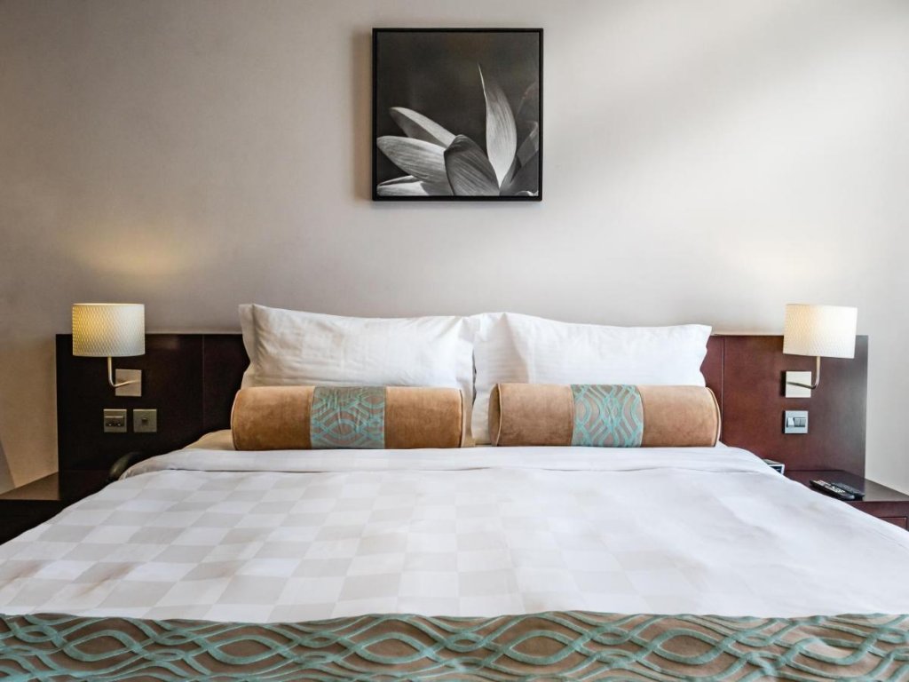 Signature Hotel Marina Apartments And Spa — фото 1