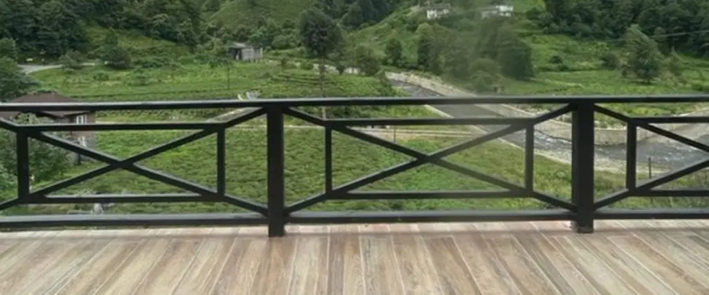 Кайели: Mabeyn Bungalov Wooden Hause