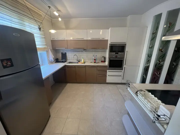Красноярск: Kvartira Semeyny Lyuks 139 Kv. M Naprotiv Otelya Hilton