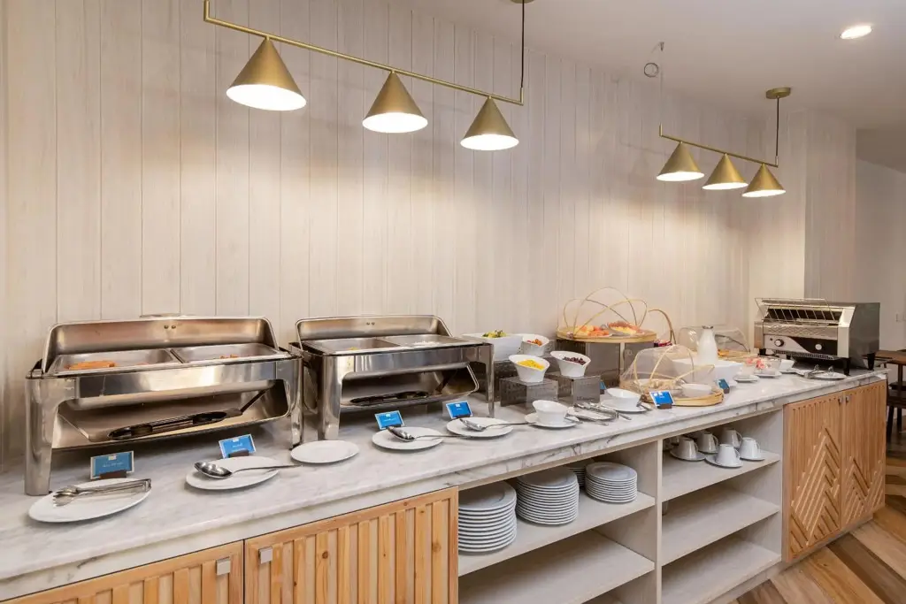 Пхитсанулок: The Pride Hotel , Phitsanulok