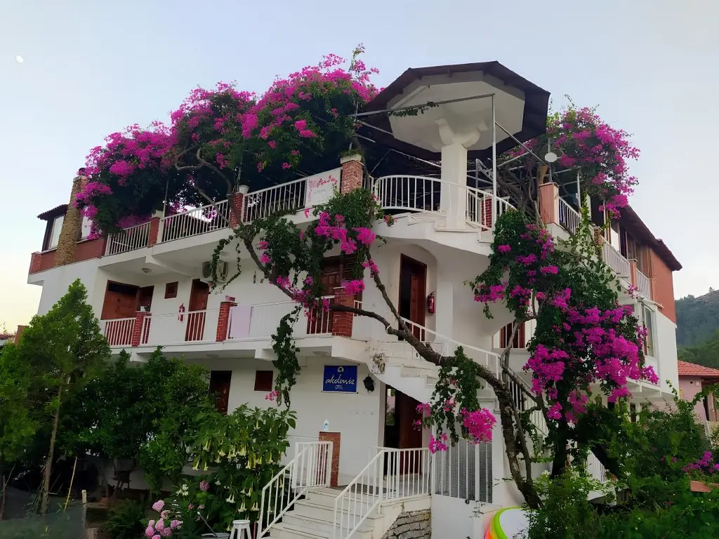Bed&Breakfast Akdeniz Pansiyon — фото 1
