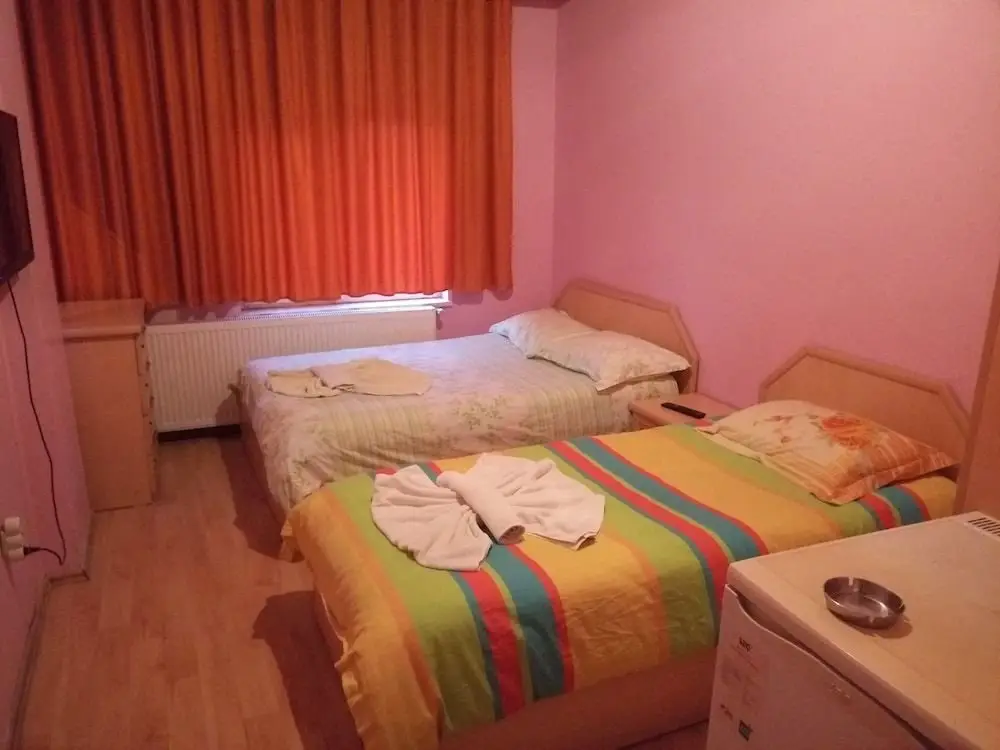 Деринкую: Unfa Otel