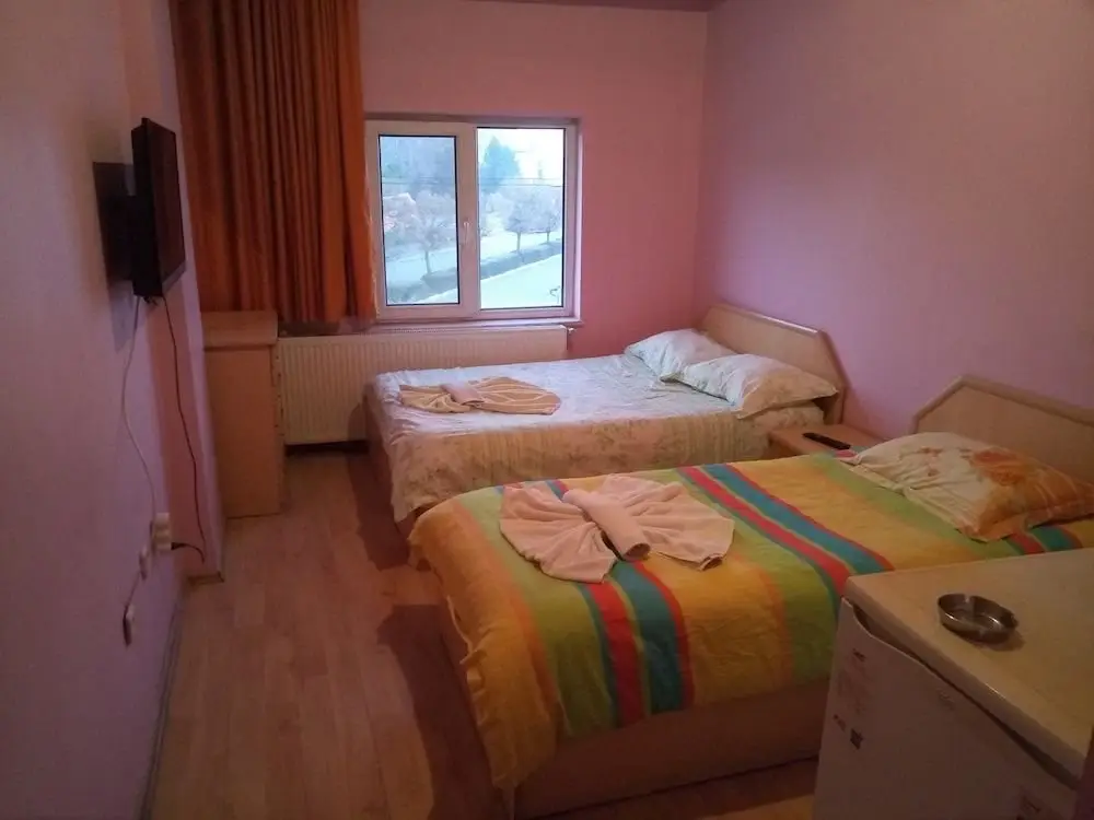 Деринкую: Unfa Otel