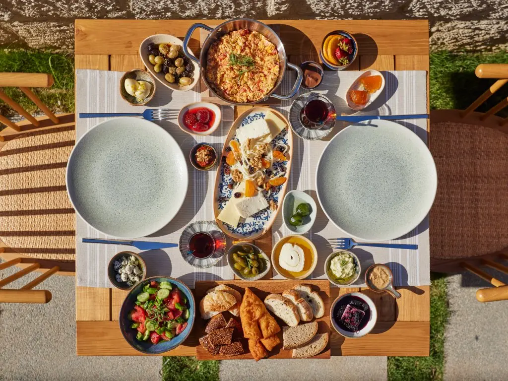 Чешме: Meruno Alaçatı