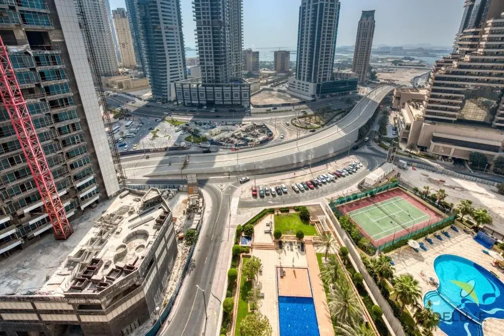 Дубай: Lavish 1BR at Marina Towers Dubai Marina by Deluxe Holiday Homes
