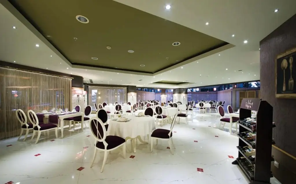 Аксу: Limak Lara Deluxe Hotel & Resort