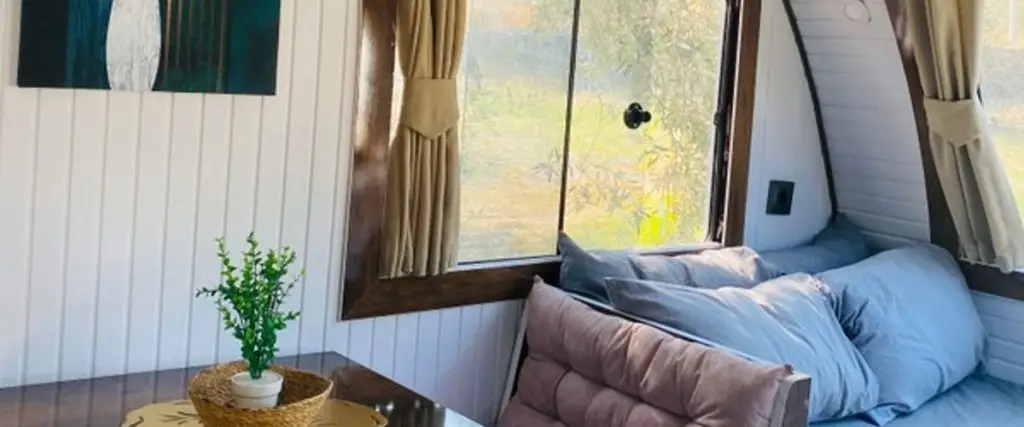 Йенисакран: Caravan Home