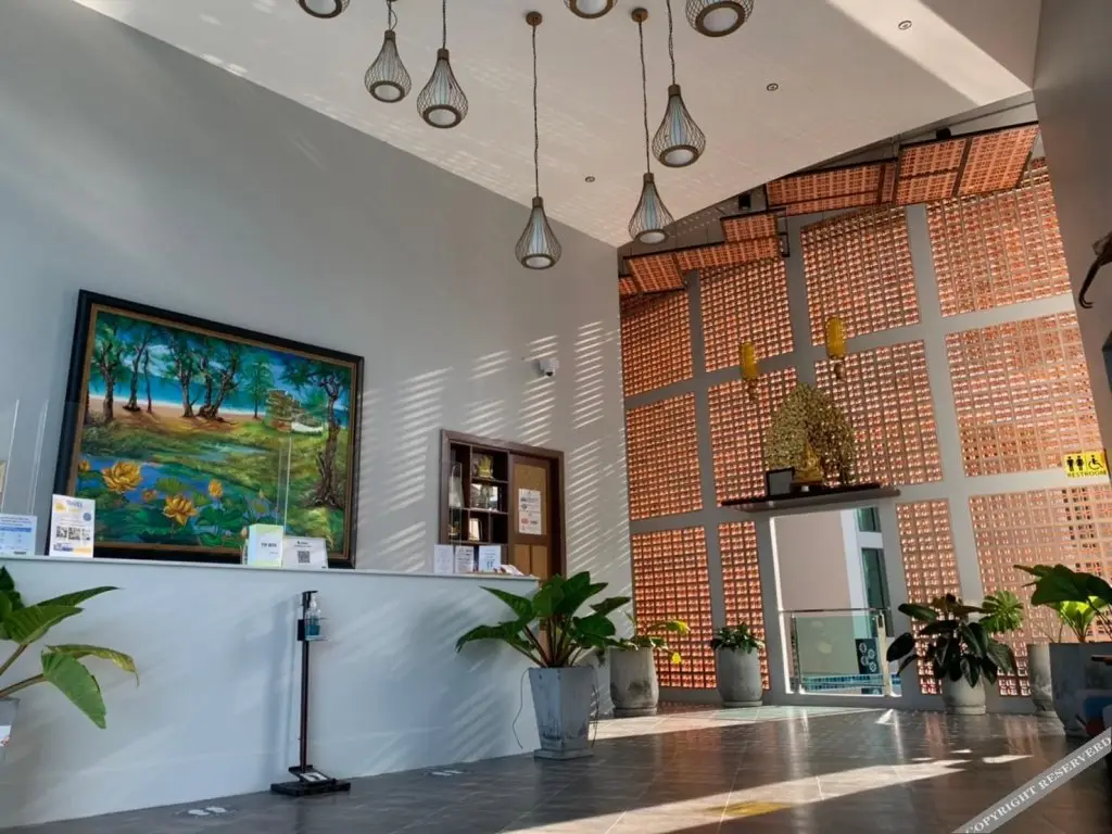 Тхаланг: Atom Phuket Hotel