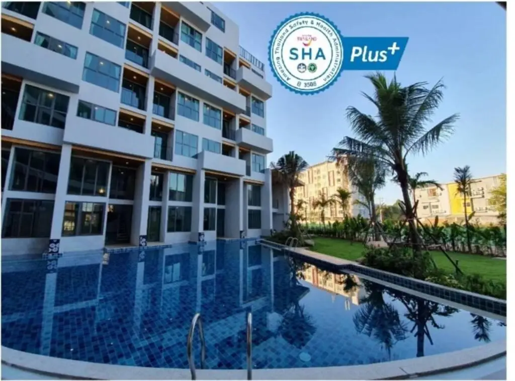 Тхаланг: Atom Phuket Hotel