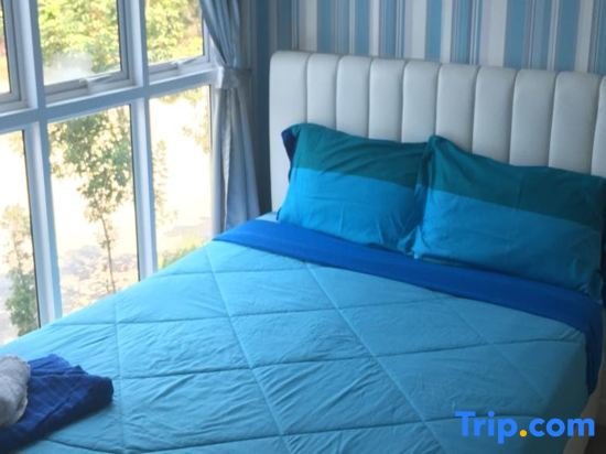 На Чом Тхиан: Blue Diamond Condo Pattaya