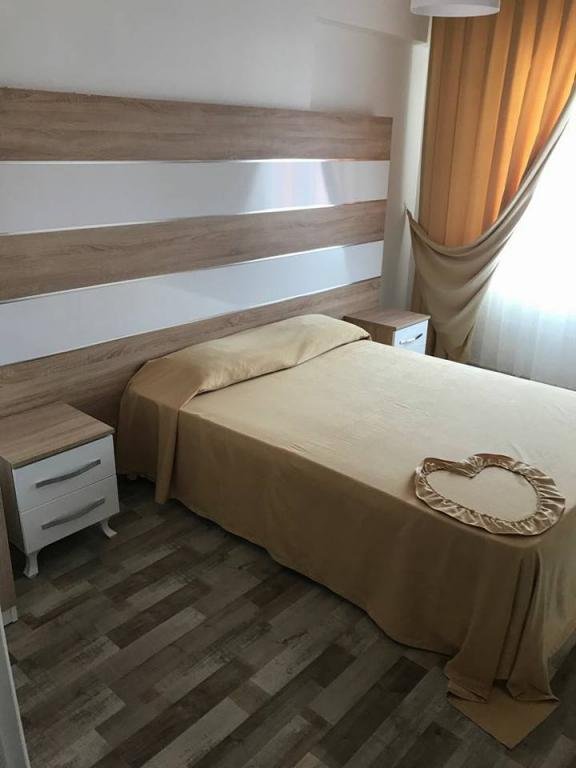 Айвалык: Cem Gül Motel