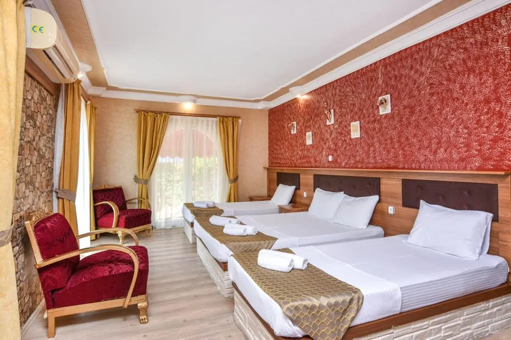 Айвалык: Turkevi Otel Sarimsakli