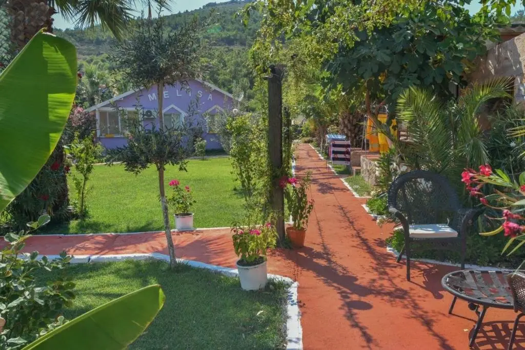 Айвалык: Melisa Bungalow