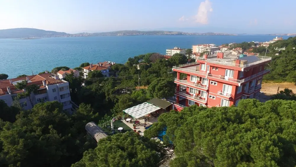 Айвалык: Tunç Otel - Ayvalık