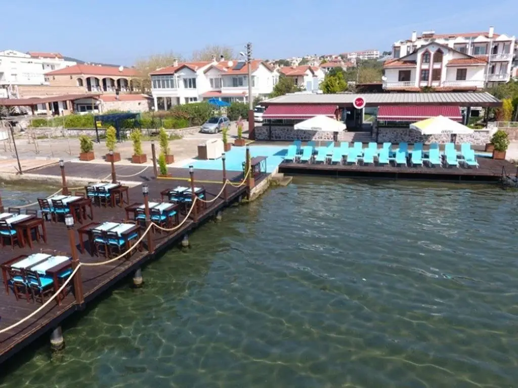 Айвалык: Cunda Ezer Otel +6 Yas