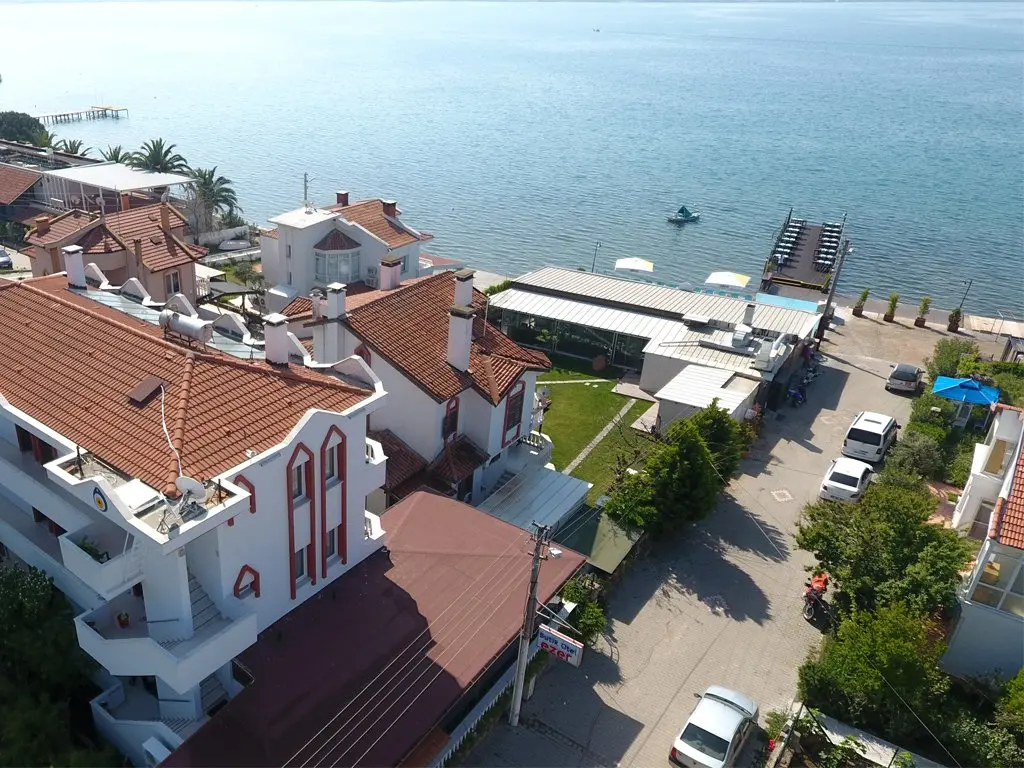 Айвалык: Cunda Ezer Otel +6 Yas